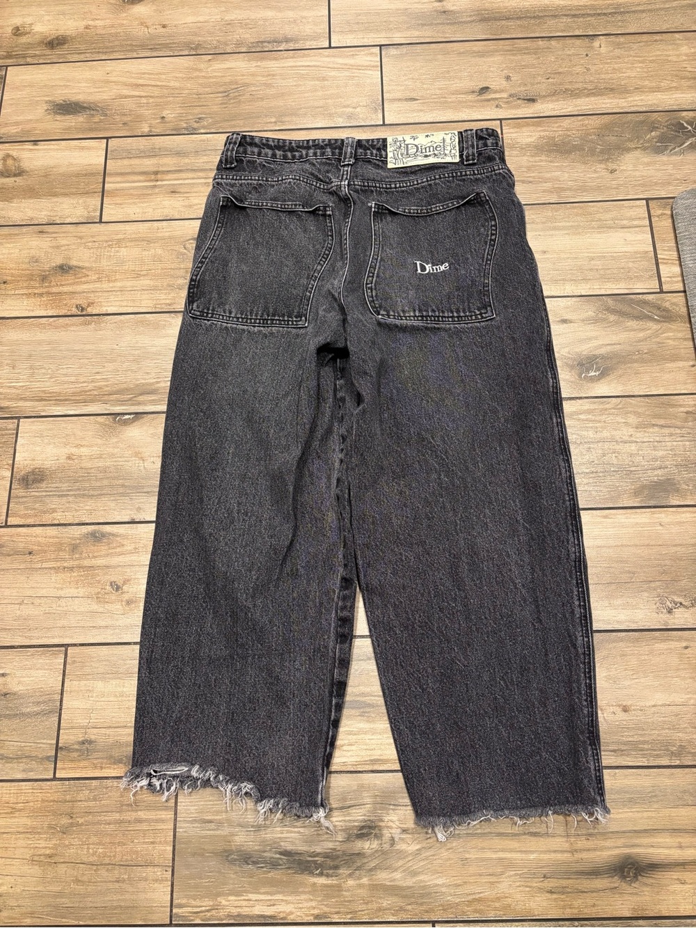 Dime MTL Baggy Denim Jeans Black Faded Raw Hem Skater Pants Size 33x25 (L)